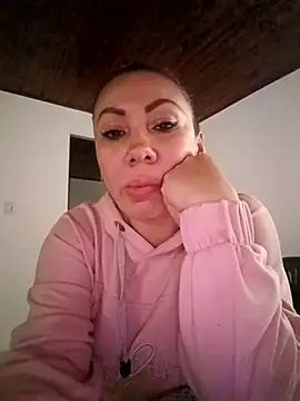 Webcam Model (coral_smitth)  is live.Free join now!