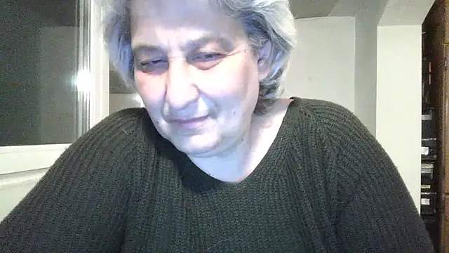 ExquisiteMature webcam