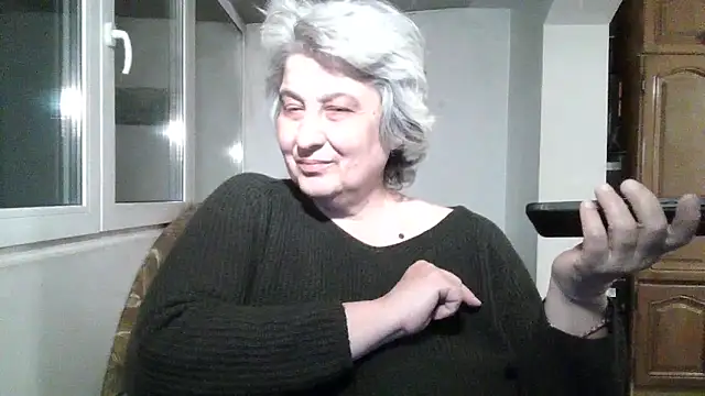 ExquisiteMature webcam