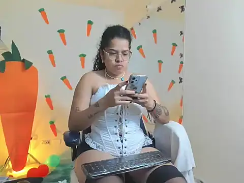 alexa-cooper- webcam