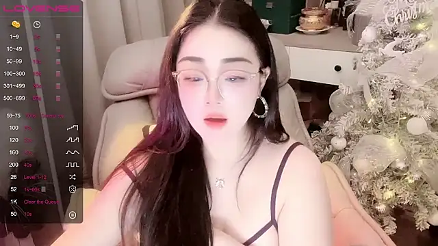 Monica-666888- webcam