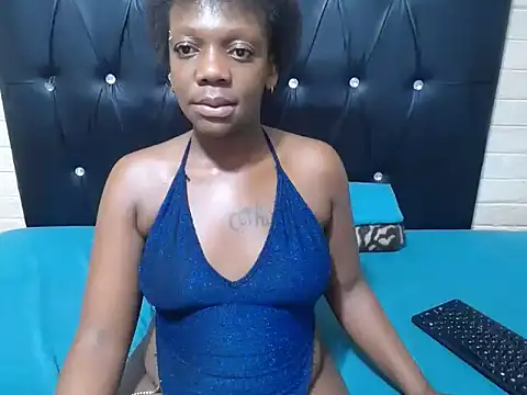 InnocentSlutXx webcam