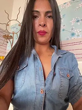 astrid-- (G young) - Open my dress and masturbate my tits out