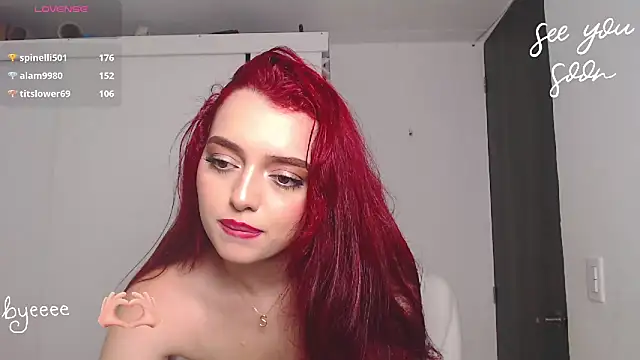 sophialorens_s webcam