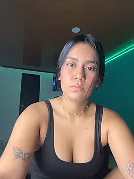 ALANAH_KITTY webcam