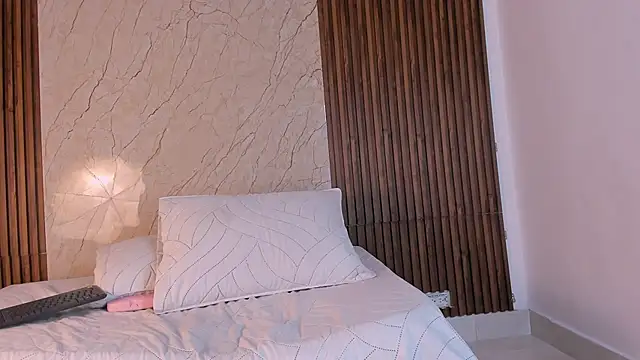 king_lovely_hornyy webcam