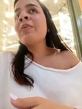 Julieth_hot-69 webcam