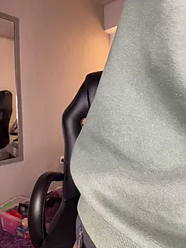 AdrianRinaldi webcam