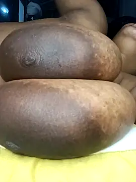 HappygalTheQueen webcam