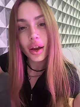 Elizabeth_Tay webcam