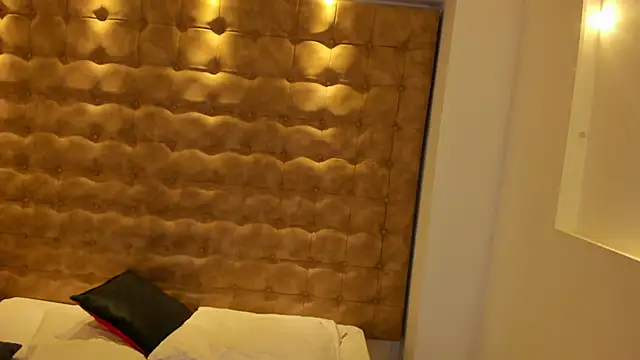 violet_giraldo webcam