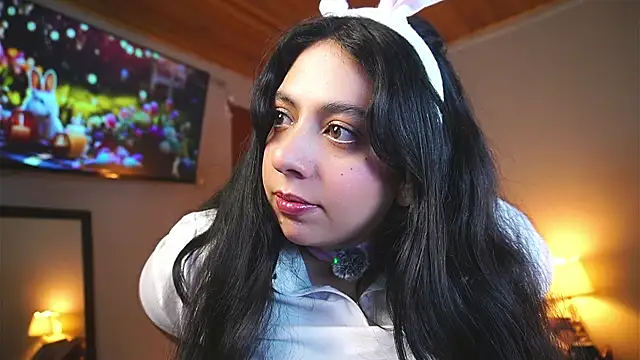 coraline_latin webcam