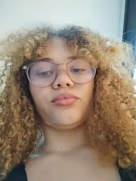 PrettySquirt-PibeV webcam