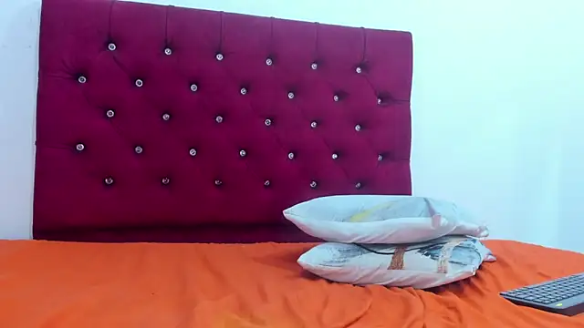 Anggie_Miller webcam