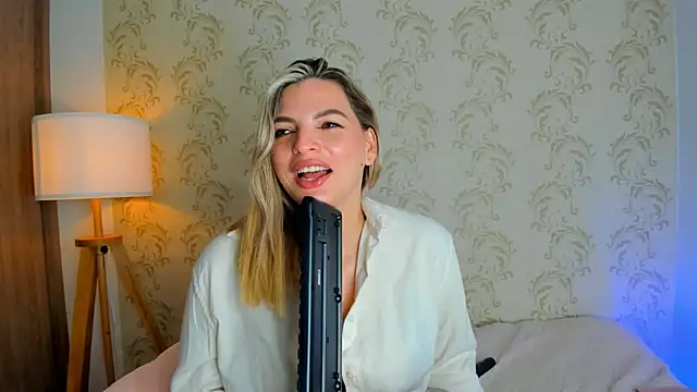 mahia_montenegro webcam