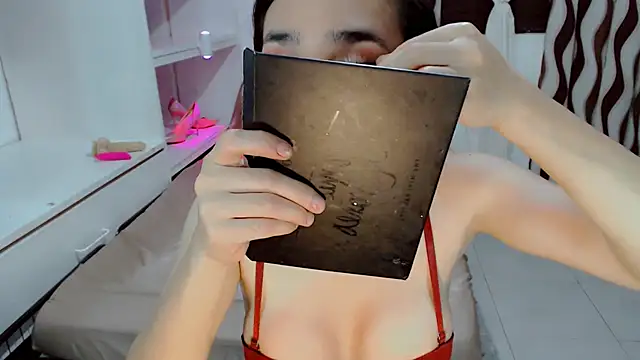 Ella_cummers webcam