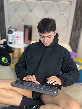 samu_hott (M young) - PLAY WITH YOUR COCK