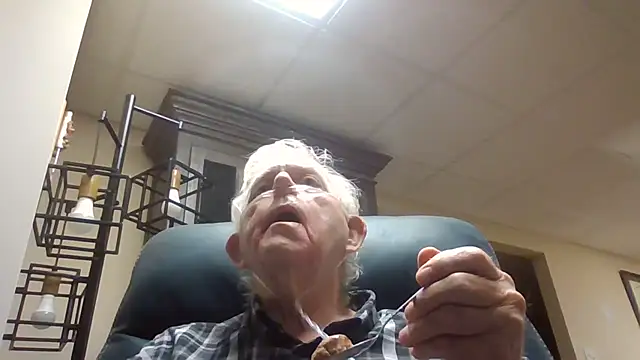 bootlegmanz (M grandpa) - #american #blondes #cam2cam #cheapest-privates #chunky #dirty-talk #ejaculation #grandpas #jerk-off-instruction #masturbation #recordable-privates #sexting #small-audience #straight #white