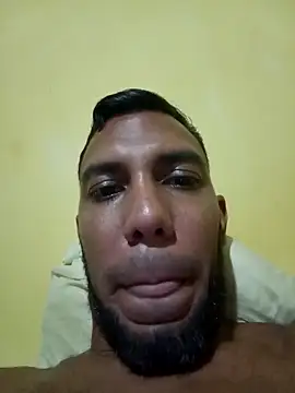 UnreadyChutzpa webcam