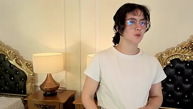 LiLLiAnderson webcam