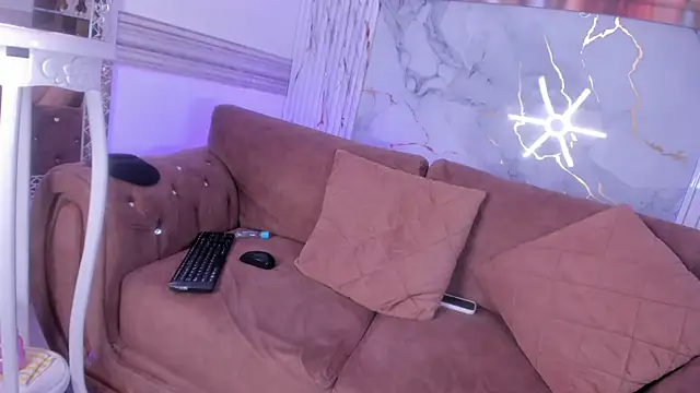 Thiana_Rogers webcam