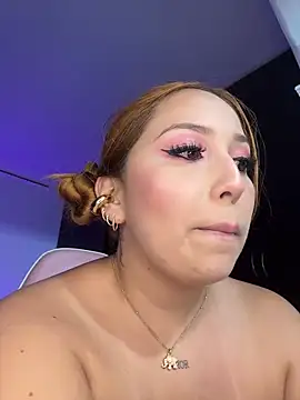 Kiarhatrixie1 webcam