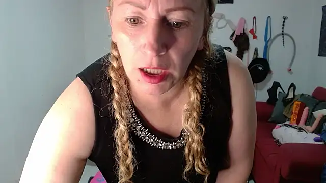 emperabigbootybigass webcam