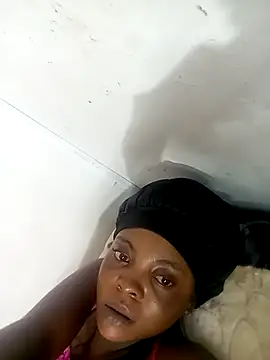 Sweeteboneycherry webcam