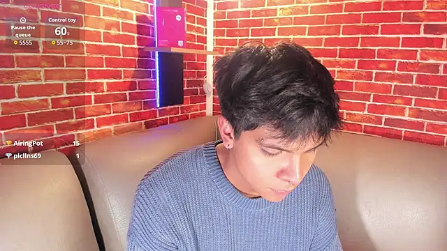 Thiago_Kozak live sex cam