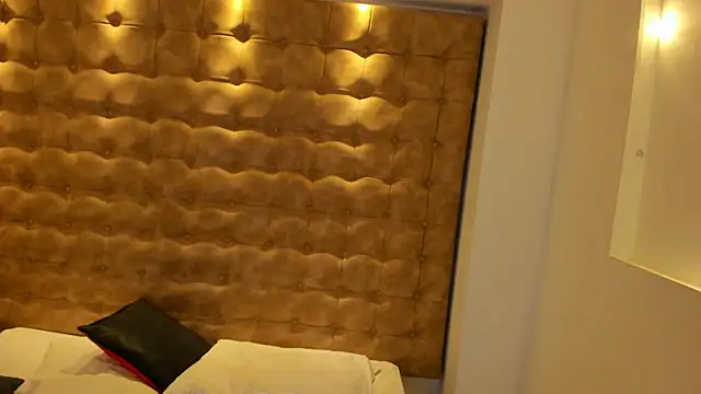 violet_giraldo webcam