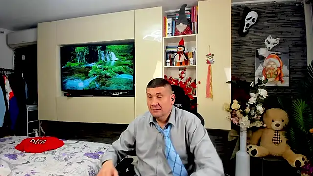 SpartacusDaddy48 live sex cam