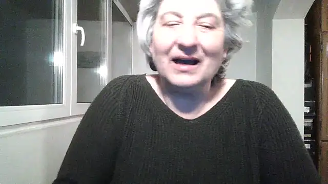 ExquisiteMature webcam