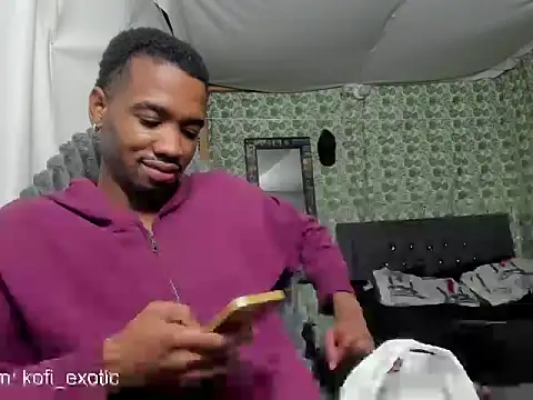 Kofi_exotic_2 webcam