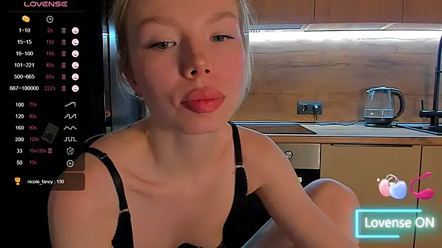 Olivia_Bells webcam