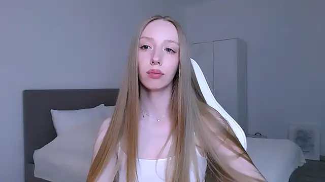 Luna_insniity webcam