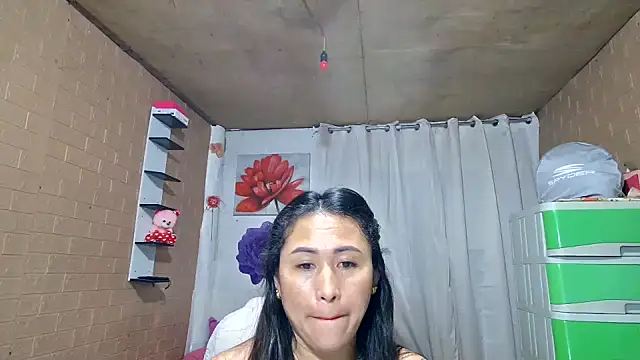 Filipina_Desire webcam