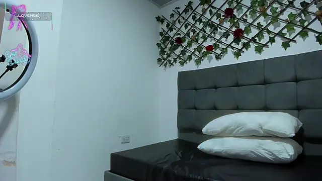 Lilith_RoseCss webcam