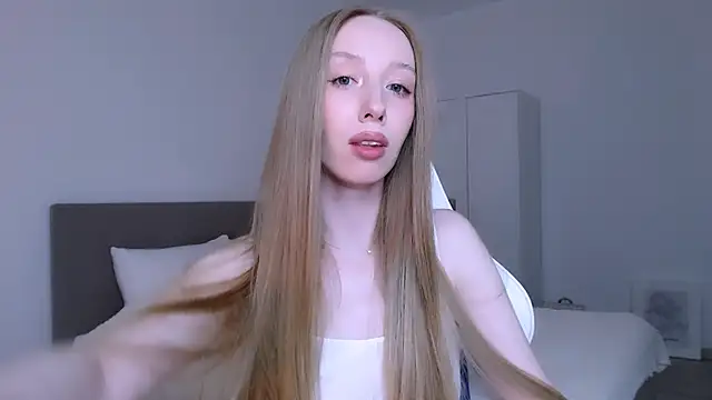 Luna_insniity webcam