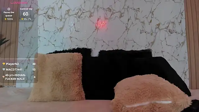 Christal_Golden webcam