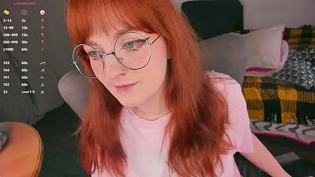 Alice_CutePerv webcam