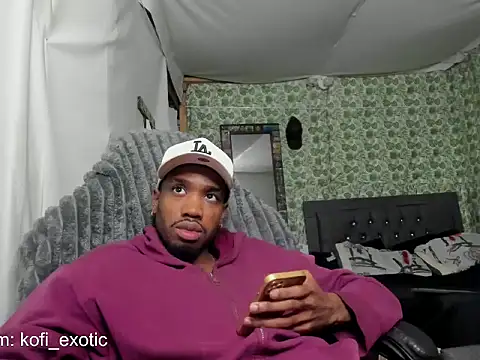 Kofi_exotic_2 webcam