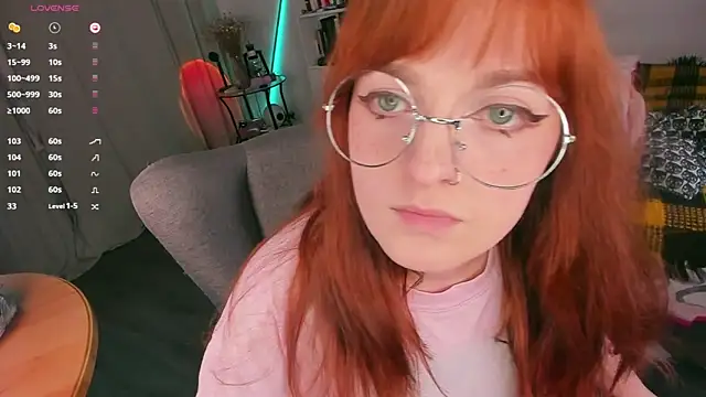 Alice_CutePerv webcam