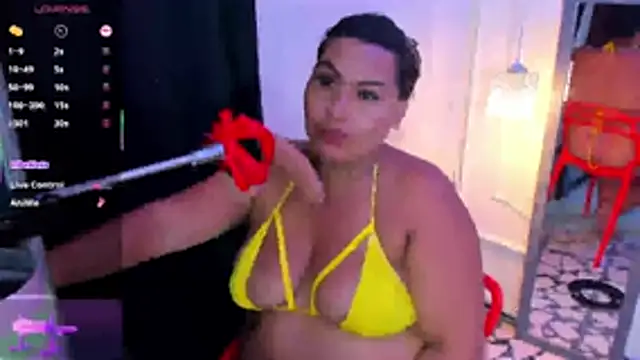 bigboobs_violeta - Bigboobs_violeta's free webcam - UK Sex Cams