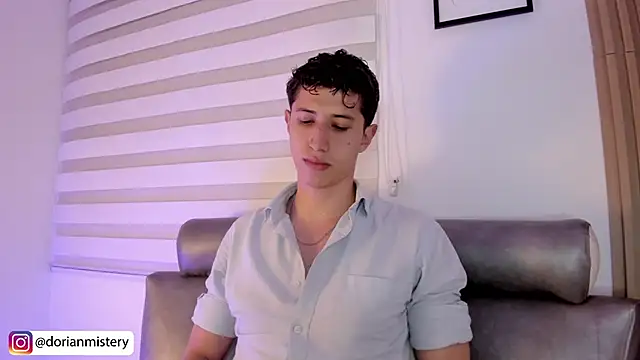 Dorianmistery2322_ webcam