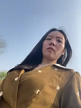 美女xinmengAZ在线直播