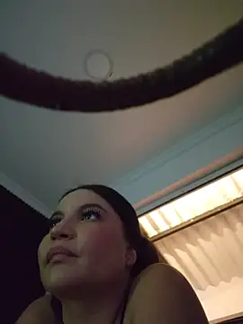 Pretty_Julieta webcam