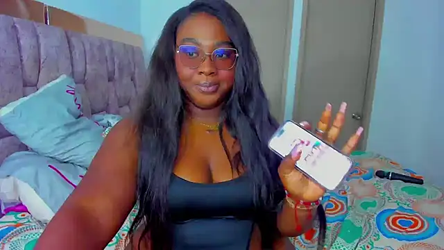 Naomii_King webcam