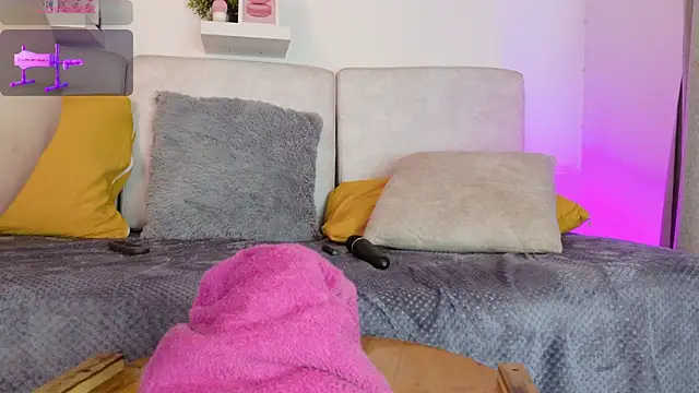 malka_burning - Malka_Burning's free webcam - UK Sex Cams