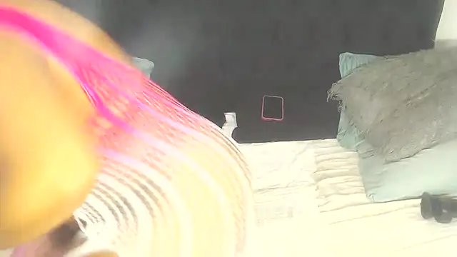 BootyClitQueen webcam