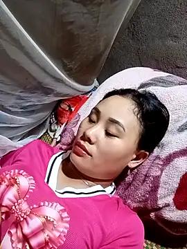 ruaiuoi - Ruaiuoi's free webcam - UK Sex Cams